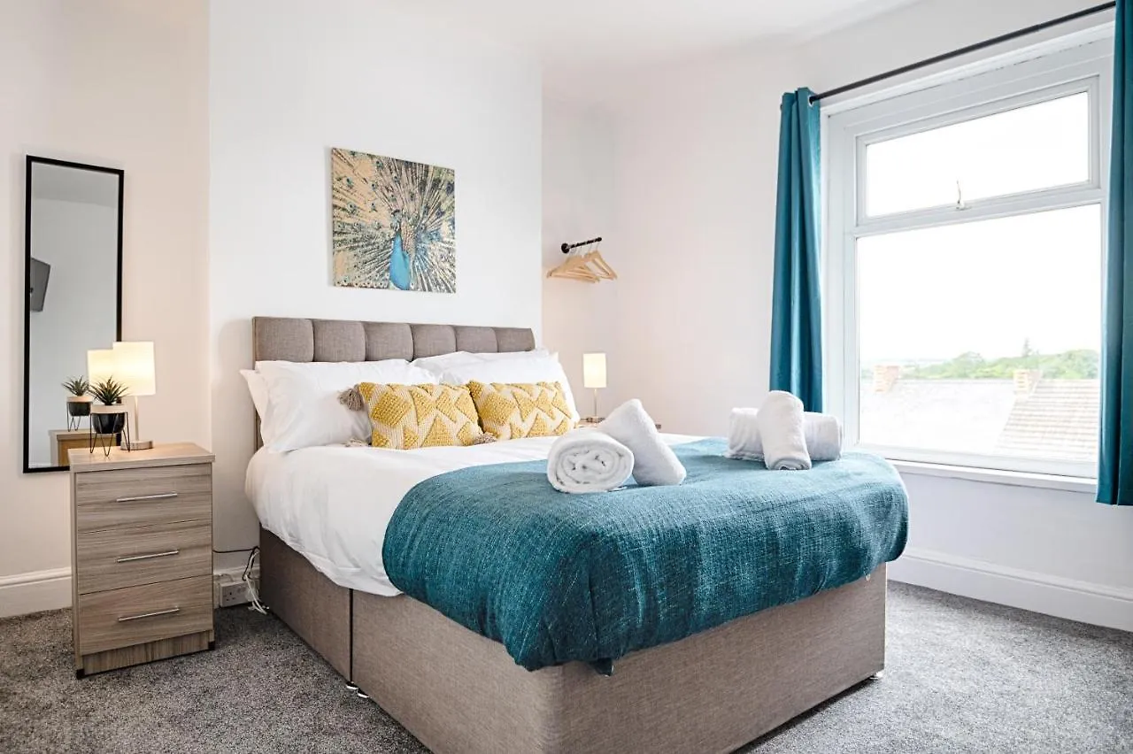 Chesshyre Accommodation - Tv In Every Bedroom! Swansea